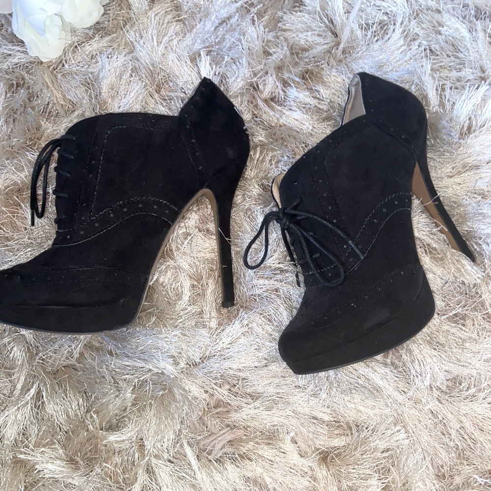 Forever 21 heeled booties